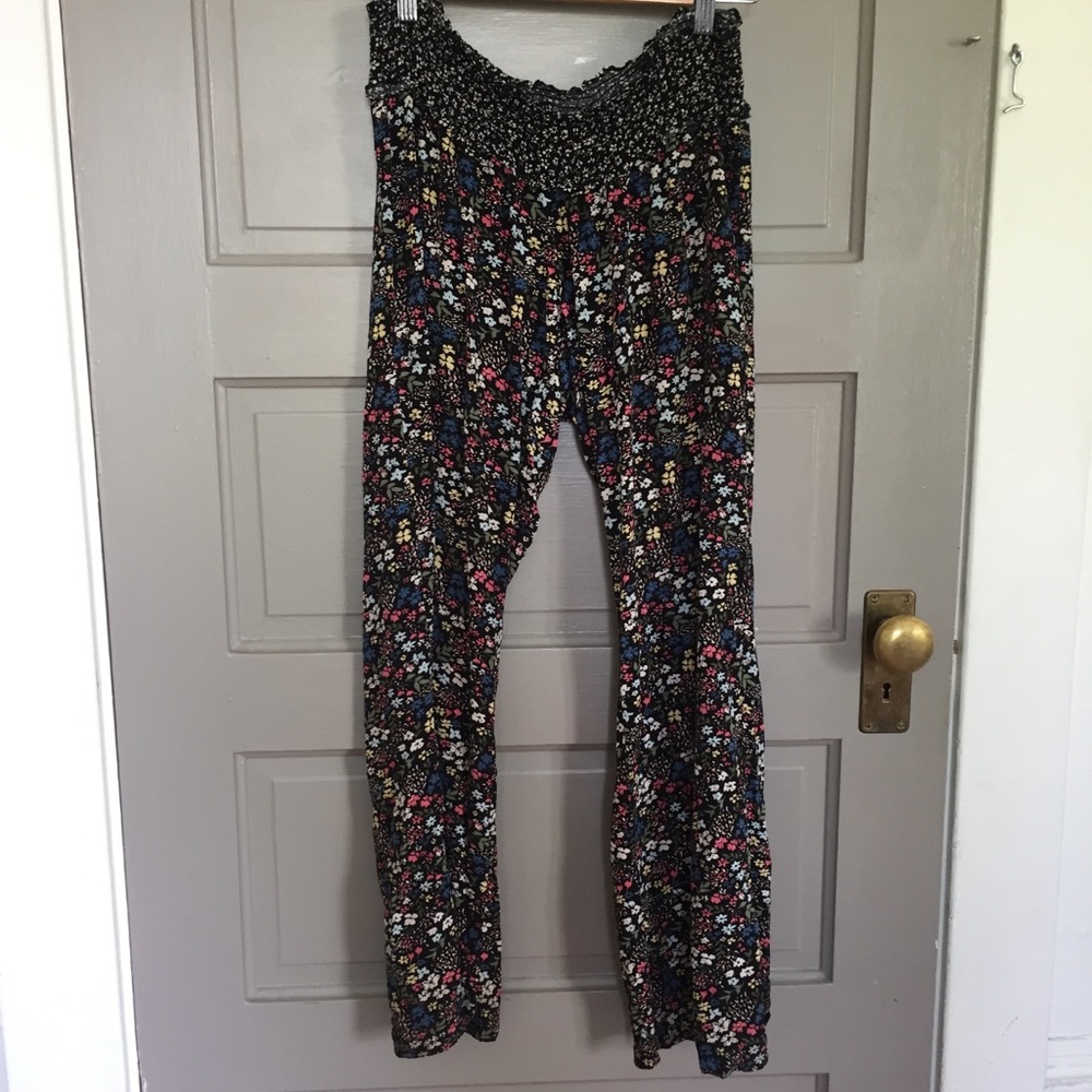 ☀️3 for $15☀️ Jessica Simpson maternity boho pants